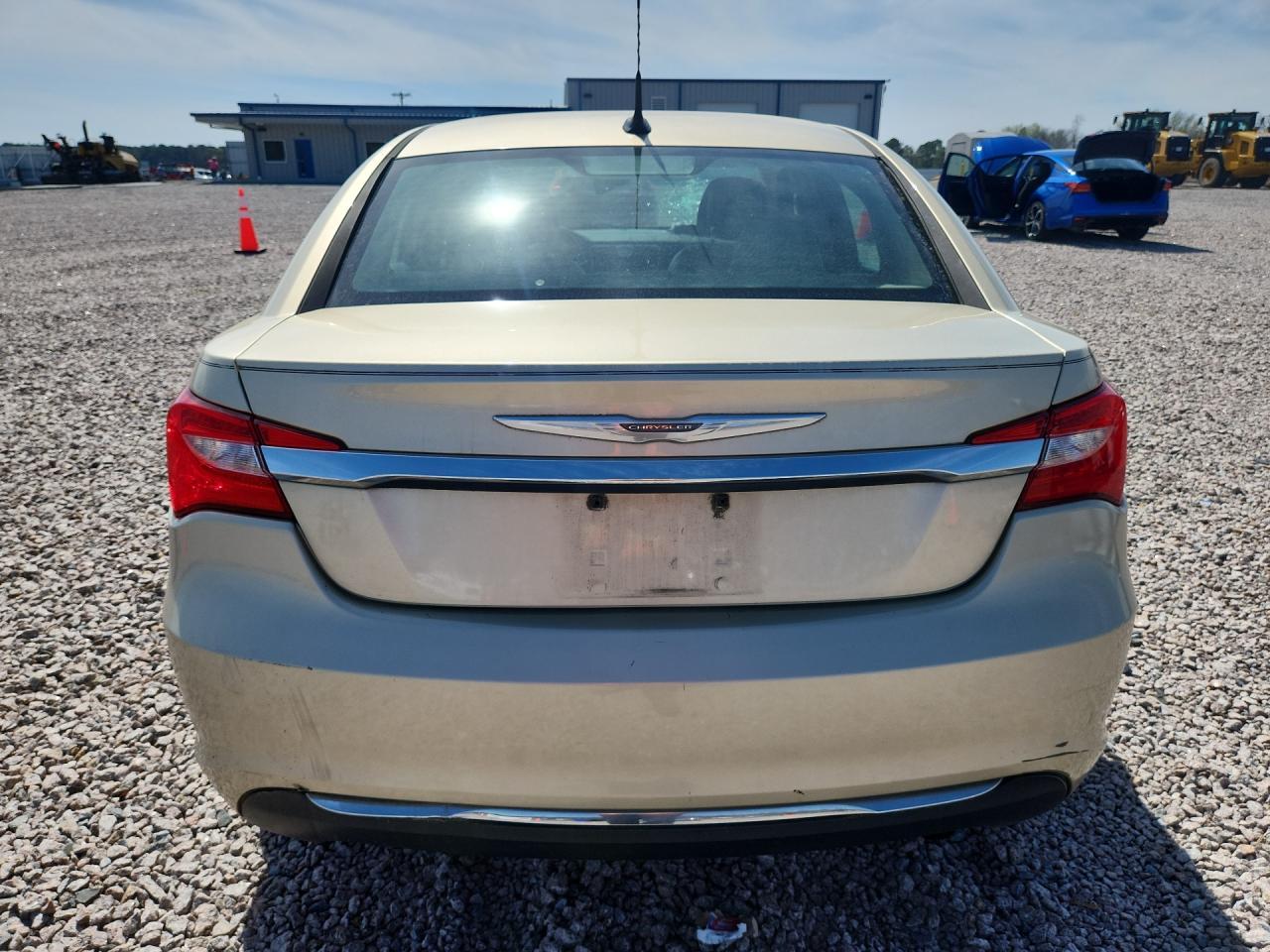 2011 Chrysler 200 Limited - Фото 6