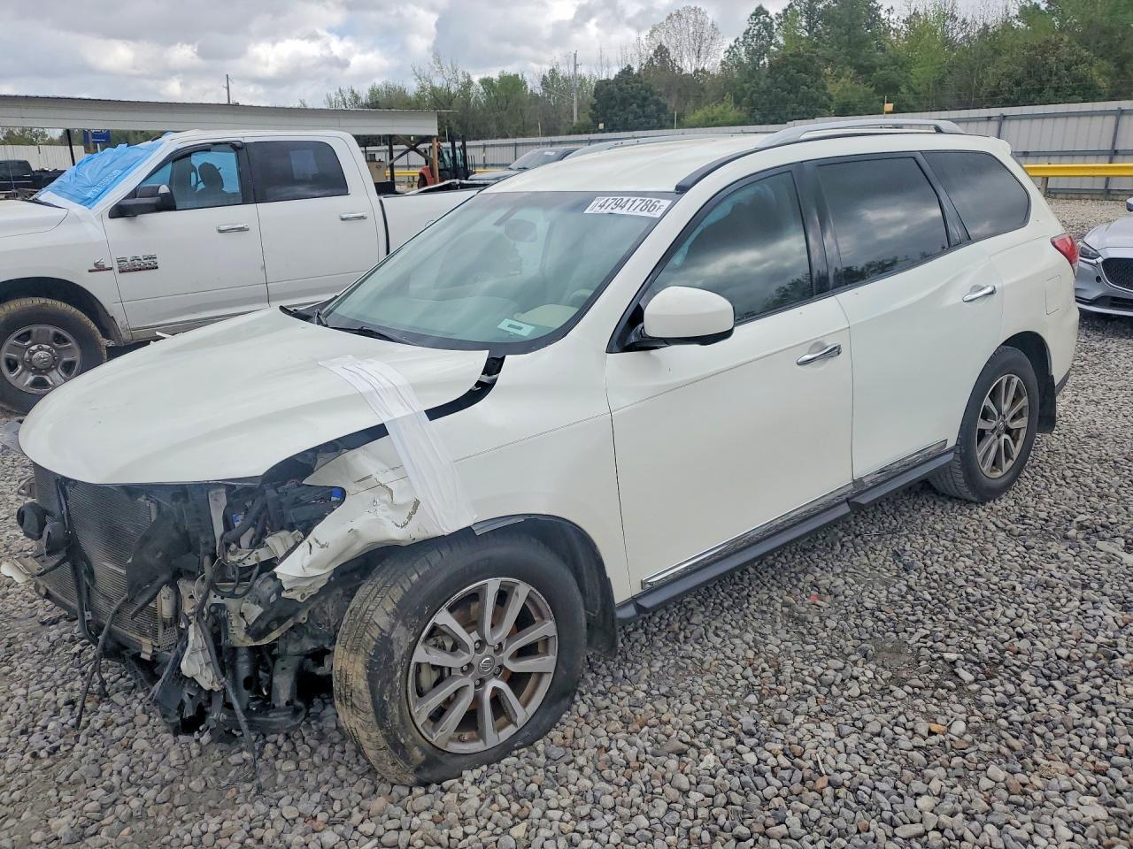 2015 Nissan Pathfinder Sl