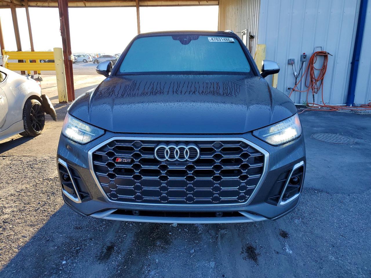 2023 Audi Sq5 Premium Plus - Image 5