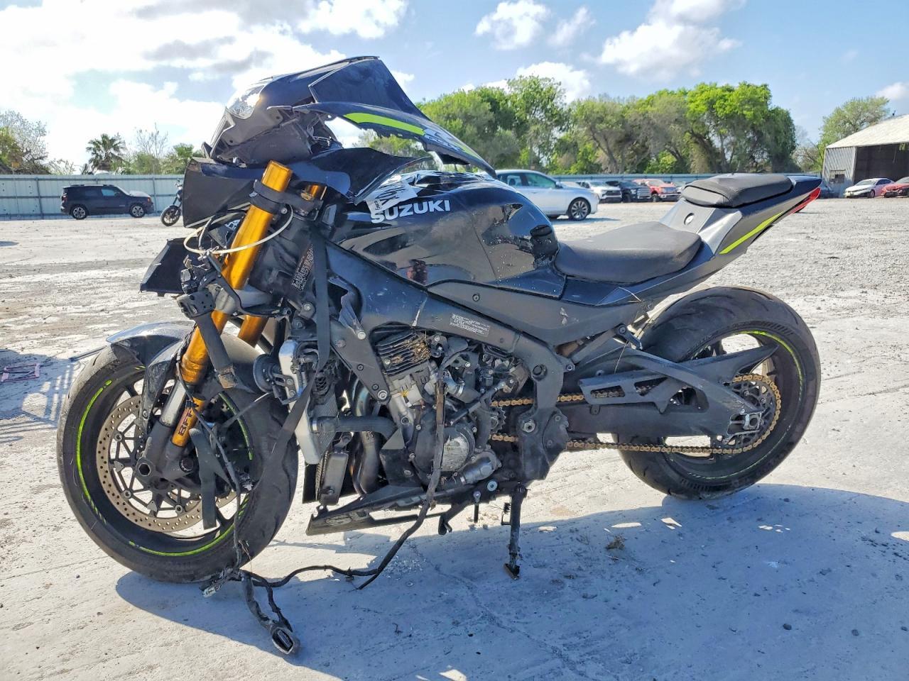 2023 Suzuki Gsx-R1000 - Фото 3