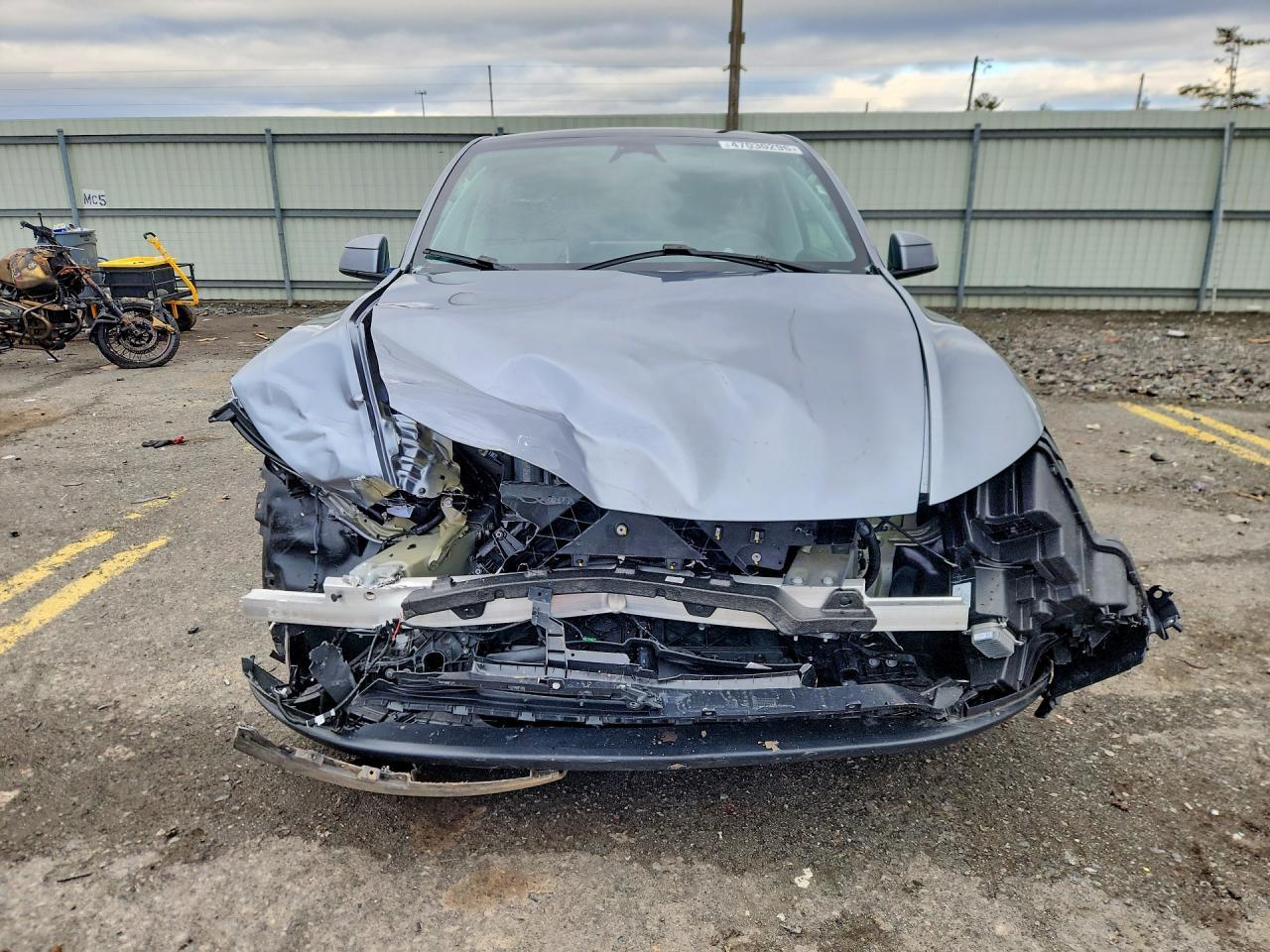 2026 Tesla Model Y - Фото 5