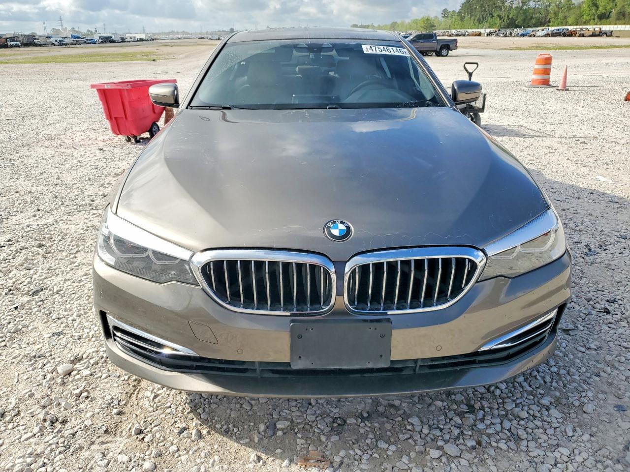 2019 BMW 530 I - Фото 5