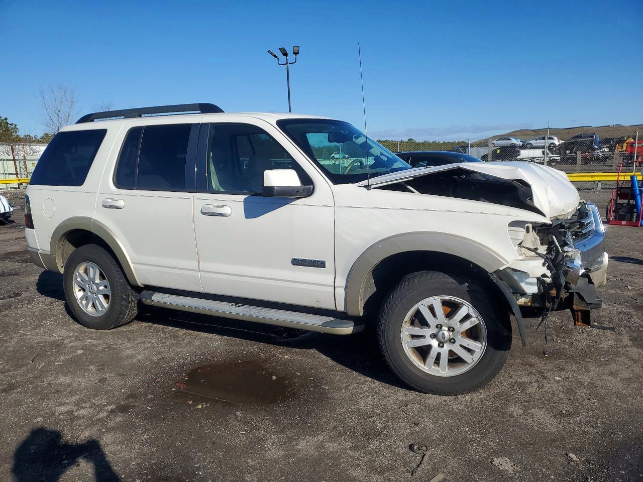 2008 Ford Explorer - Image 4