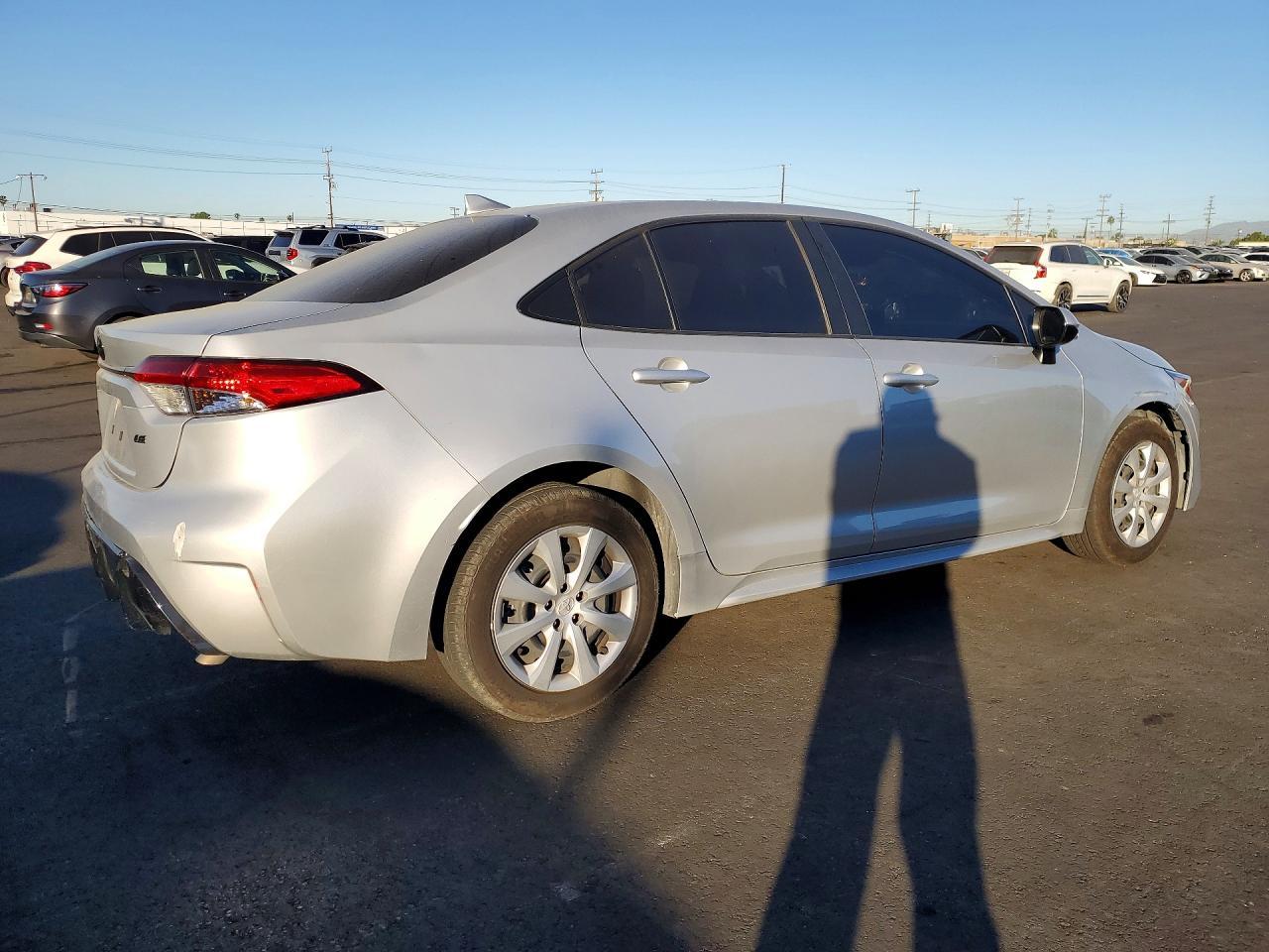 2024 Toyota Corolla Le - Фото 3