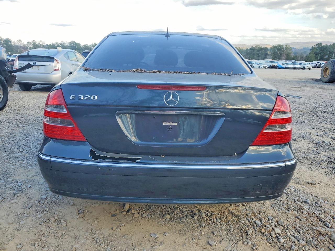 2003 Mercedes-Benz E 320 - Image 6