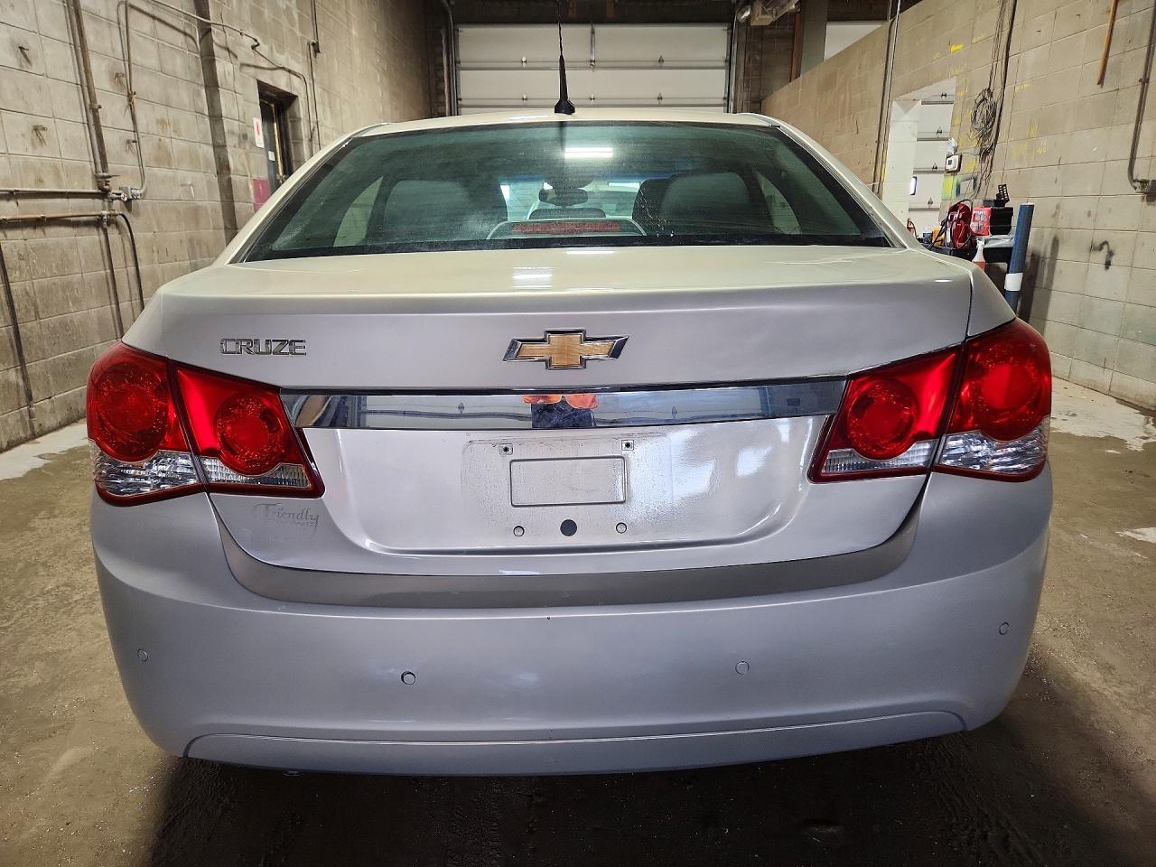 2011 Chevrolet Cruze Lt - Image 6