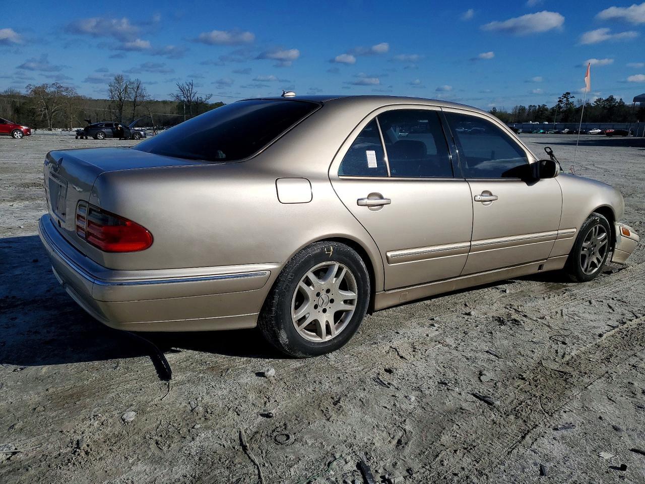 2002 Mercedes-Benz E 320 - Фото 3