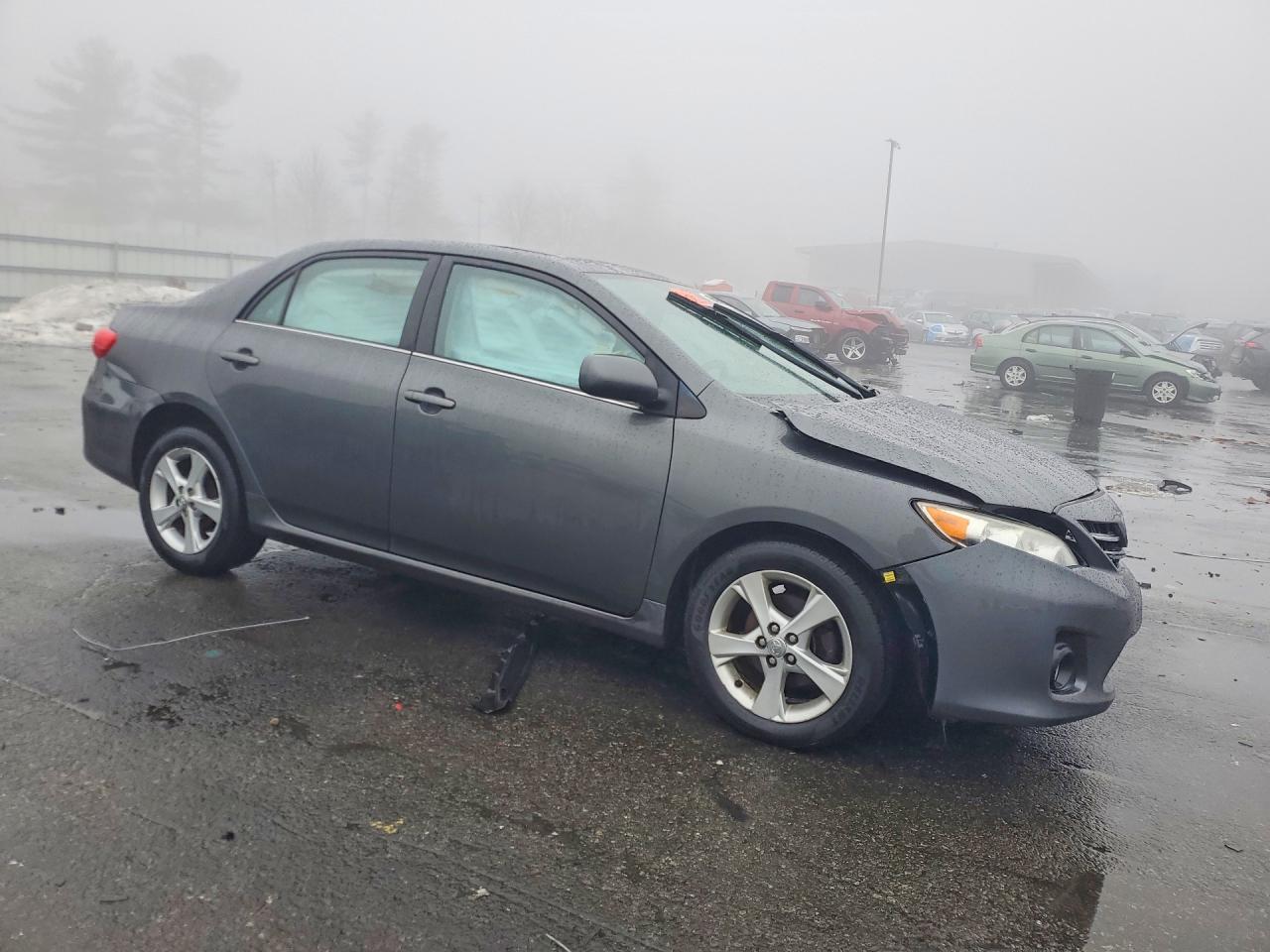 2013 Toyota Corolla Le - Image 4