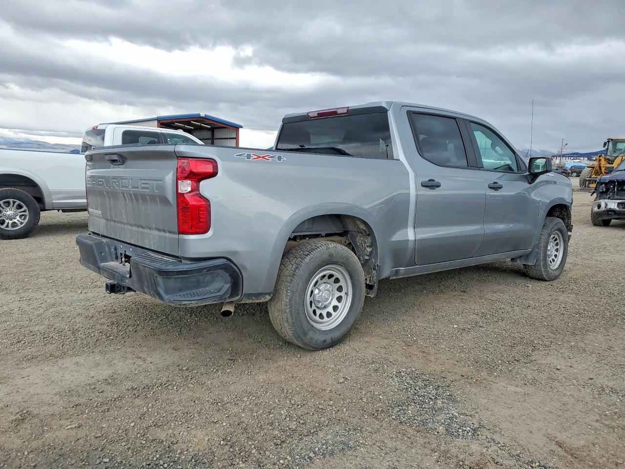 2023 Chevrolet Silverado 1500 W/T 4Wd 5.3L V8 - Image 3