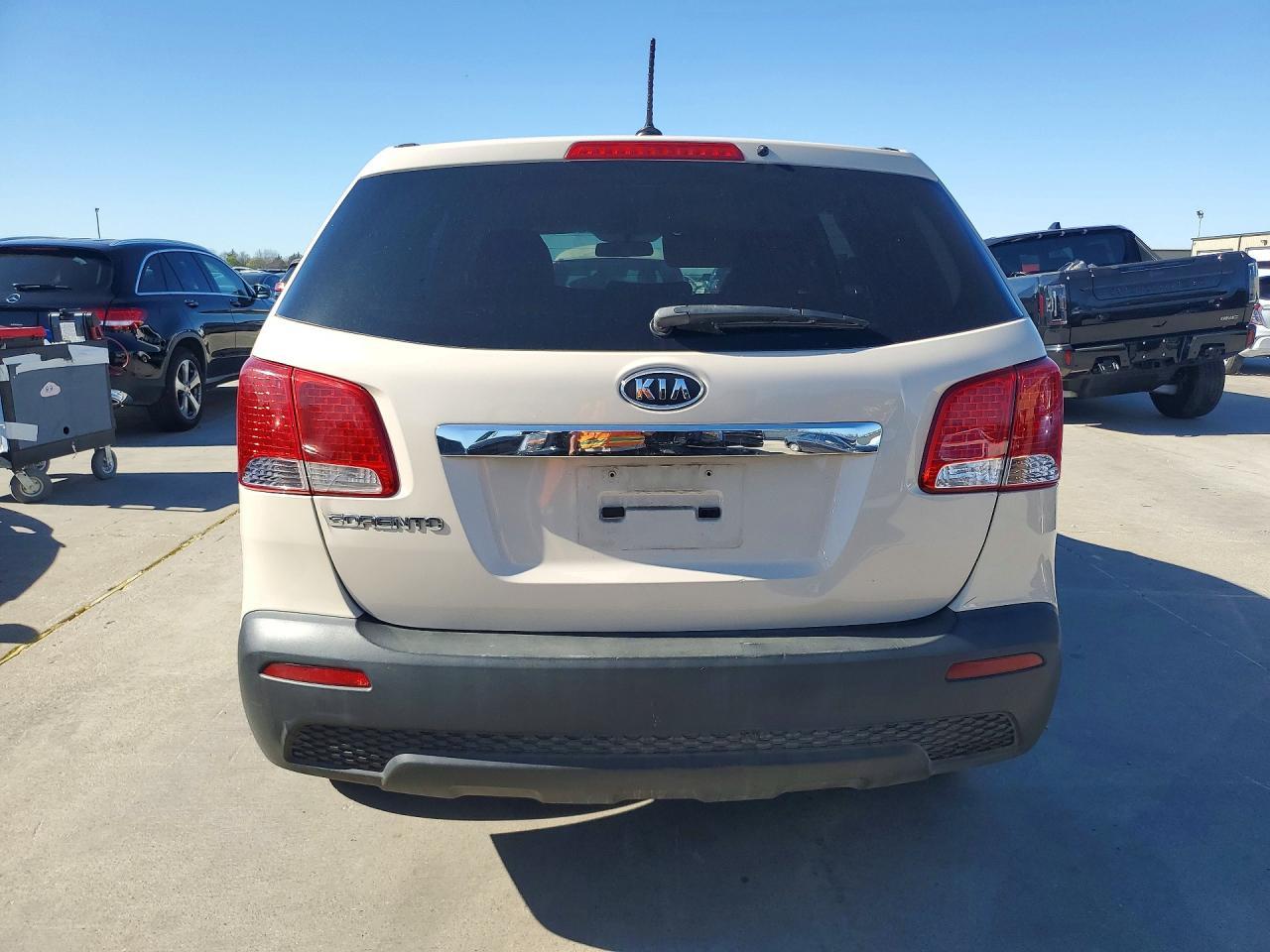 2011 Kia Sorento Lx - Фото 6