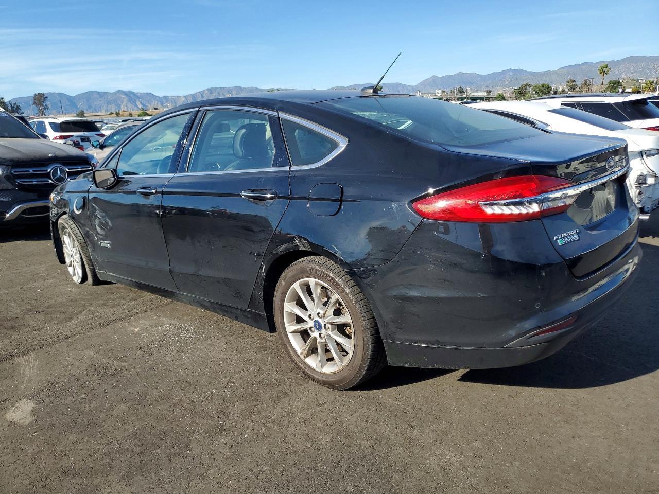 2018 Ford Fusion Se Phev - Фото 2