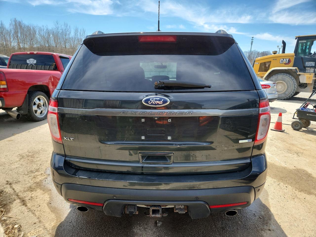 2015 Ford Explorer Xlt - Фото 6