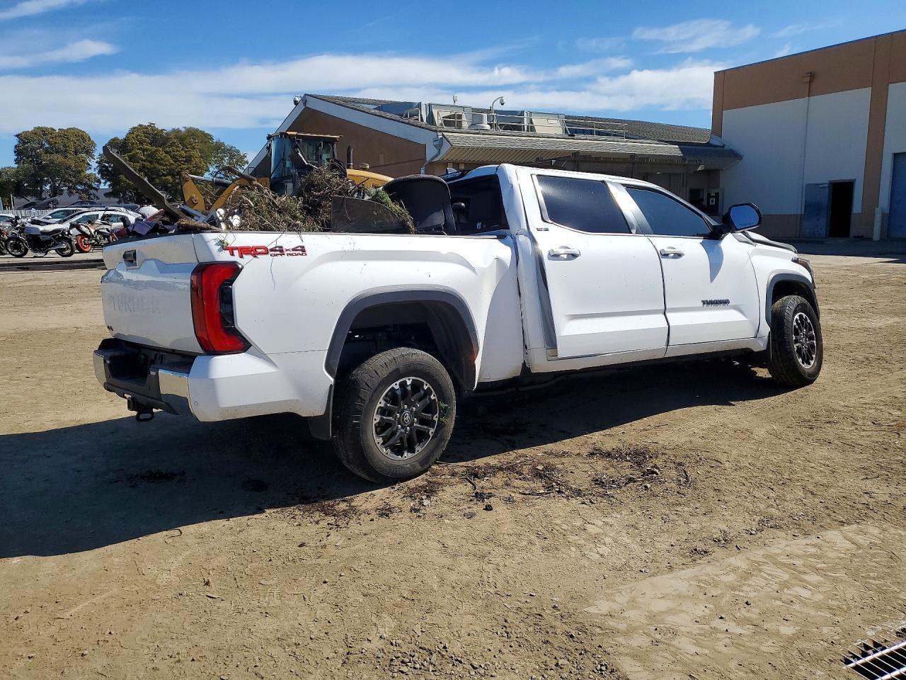 2025 Toyota Tundra Sr5 - Фото 3