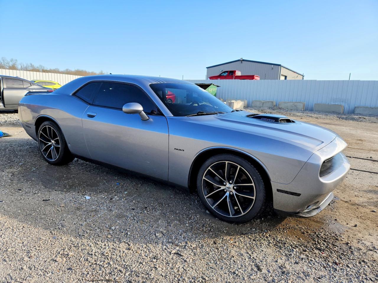 2018 Dodge Challenger - Фото 4