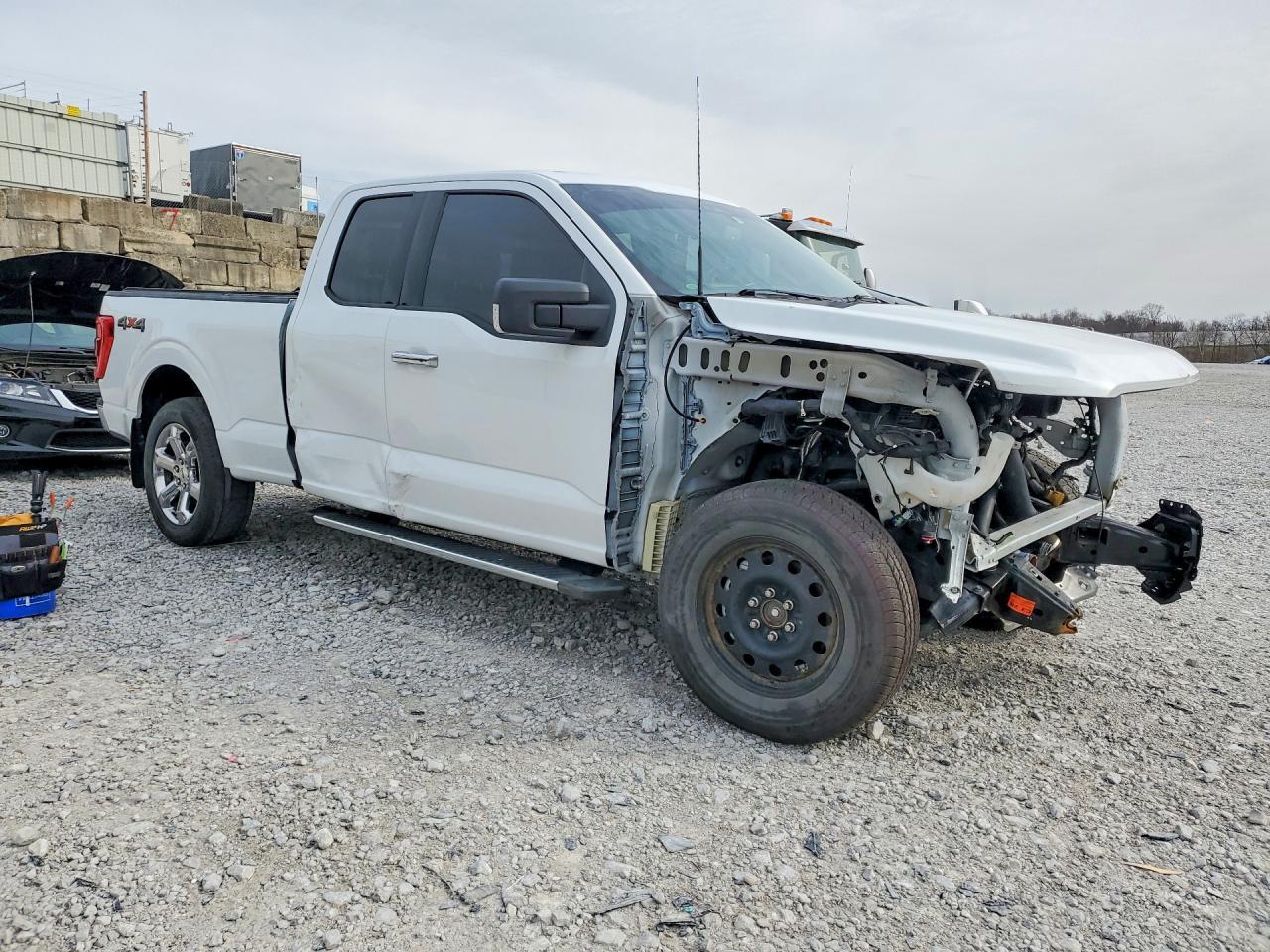 2022 Ford F150 Super Cab - Image 4