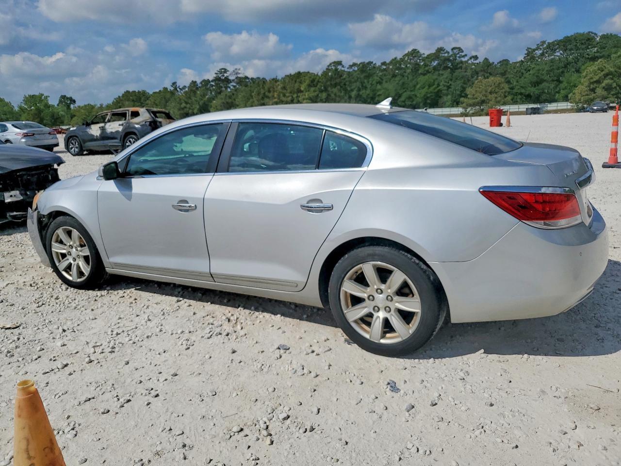 2013 Buick Lacrosse - Image 2
