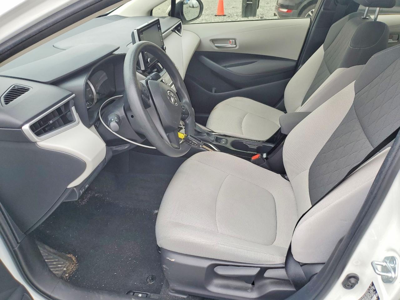 2021 Toyota Corolla Le - Фото 7
