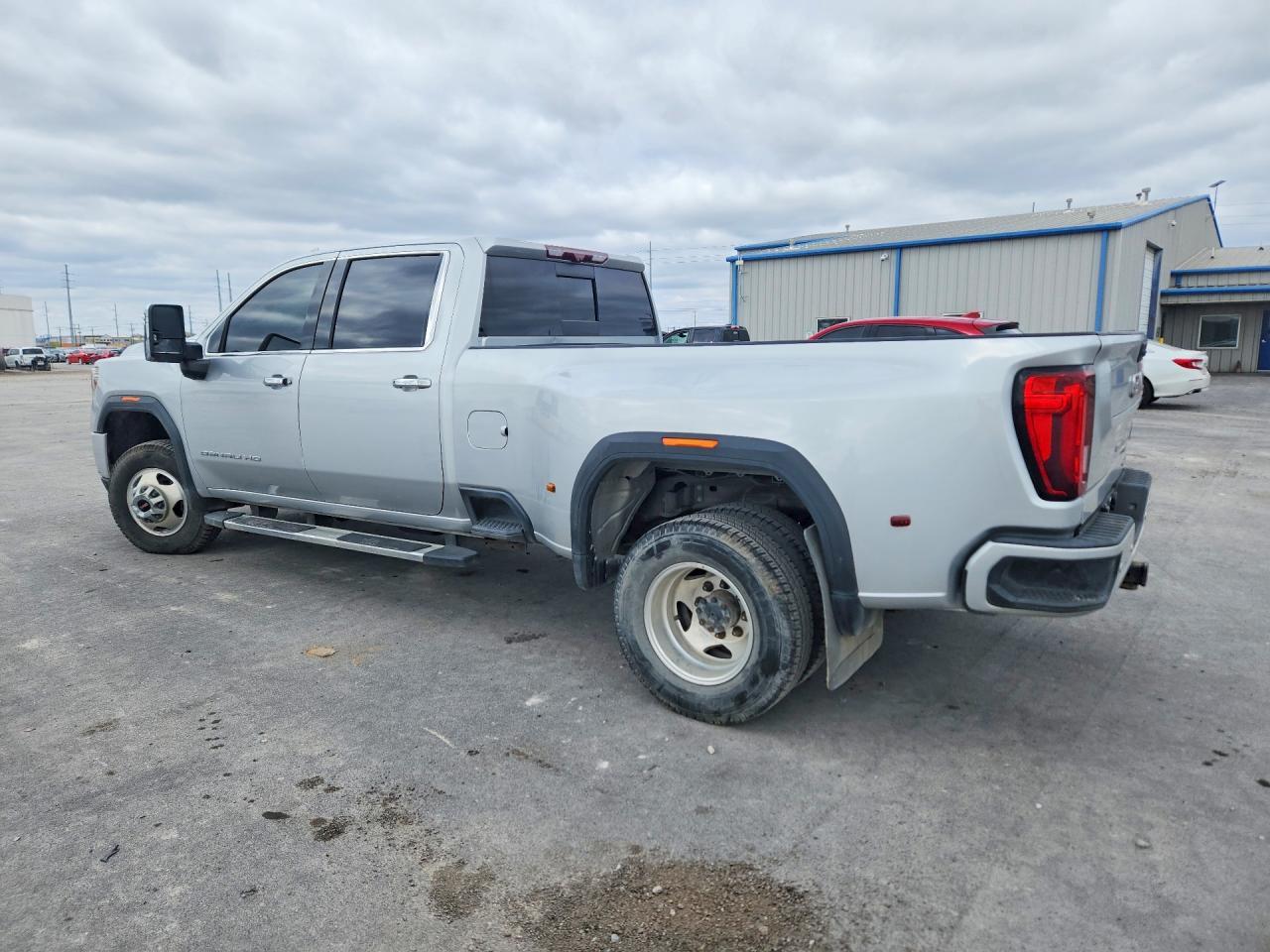 2022 GMC Sierra K3500 Denali - Фото 2
