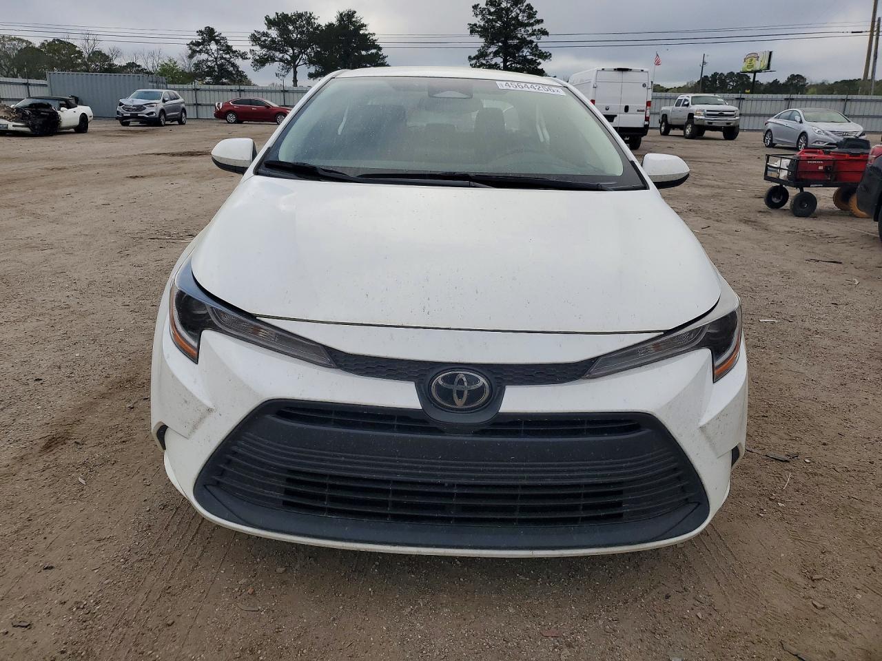 2025 Toyota Corolla Le - Image 5