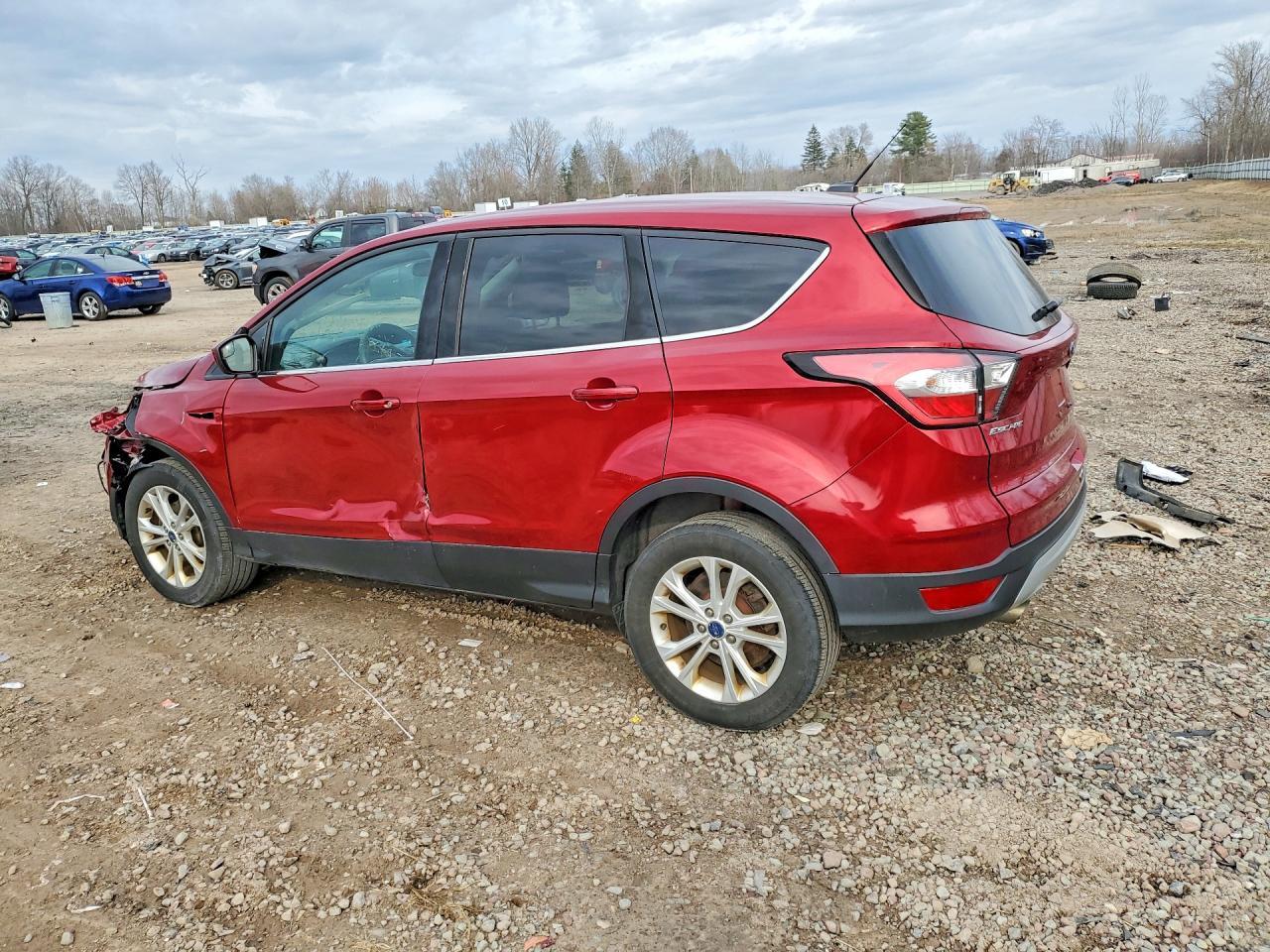 2017 Ford Escape Se - Фото 2
