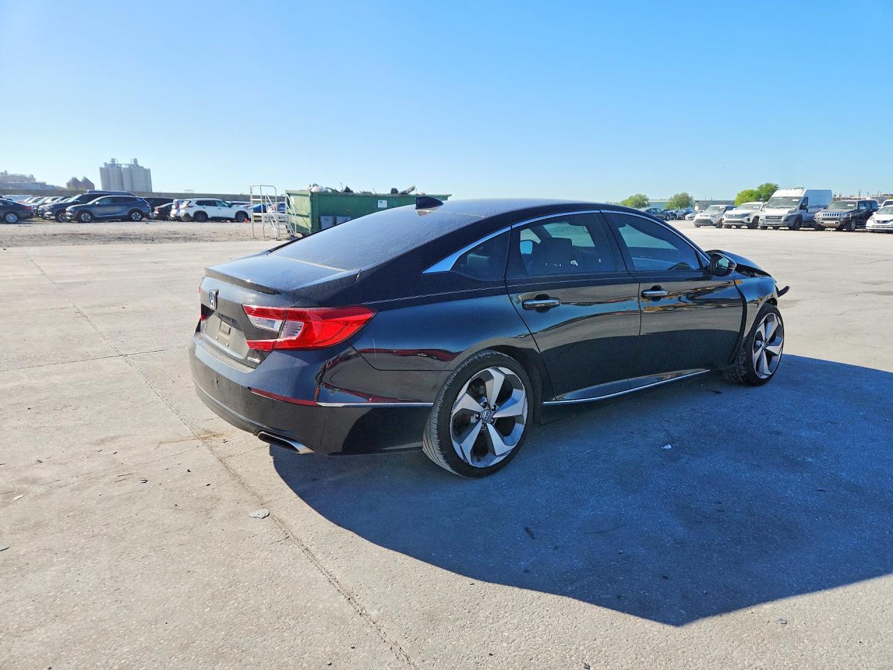 2018 Honda Accord Touring - Фото 3