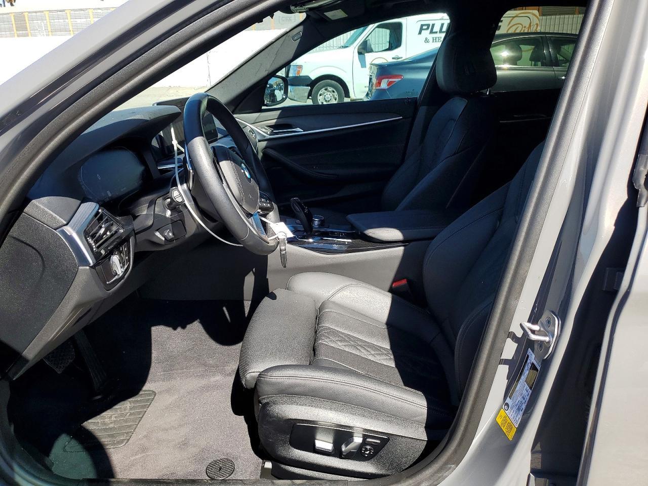 2022 BMW 530 I - Фото 7