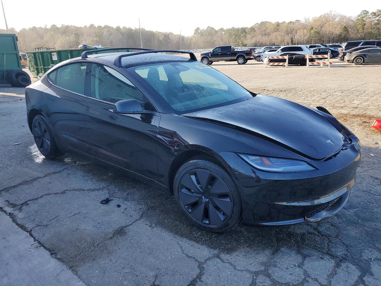 2025 Tesla Model 3 - Image 4