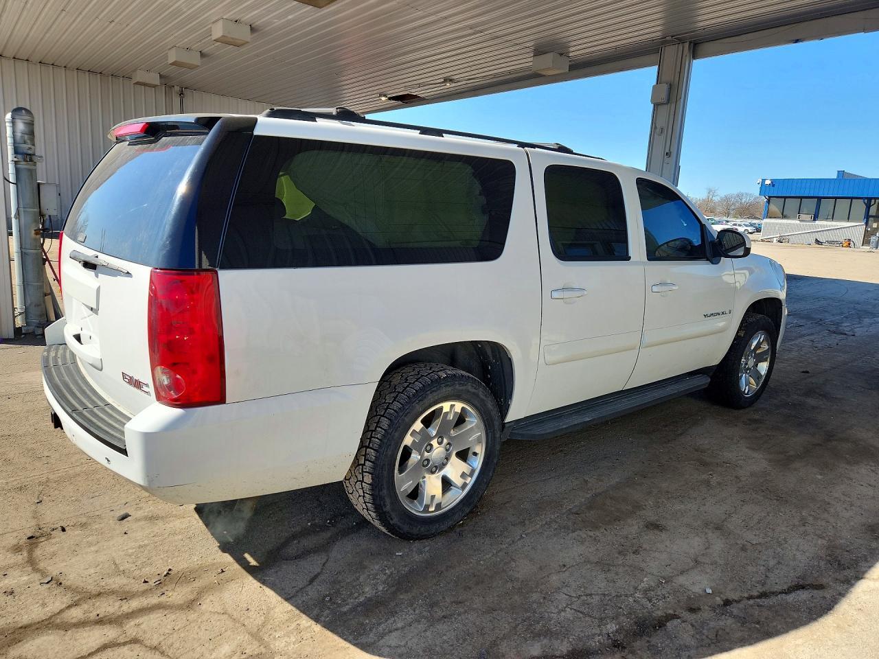 2007 GMC Yukon Xl C1500 - Фото 3
