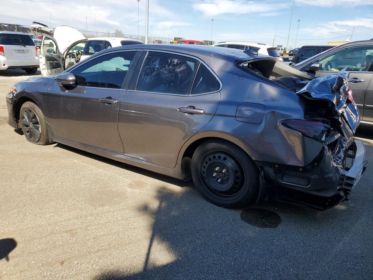 2024 Toyota Camry Le - Фото 2