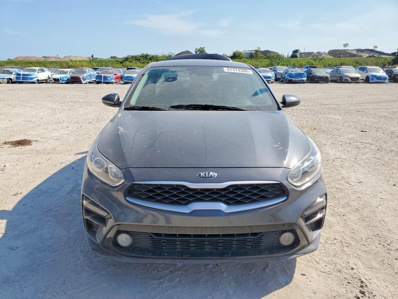 2021 Kia Forte Lxs - Image 5