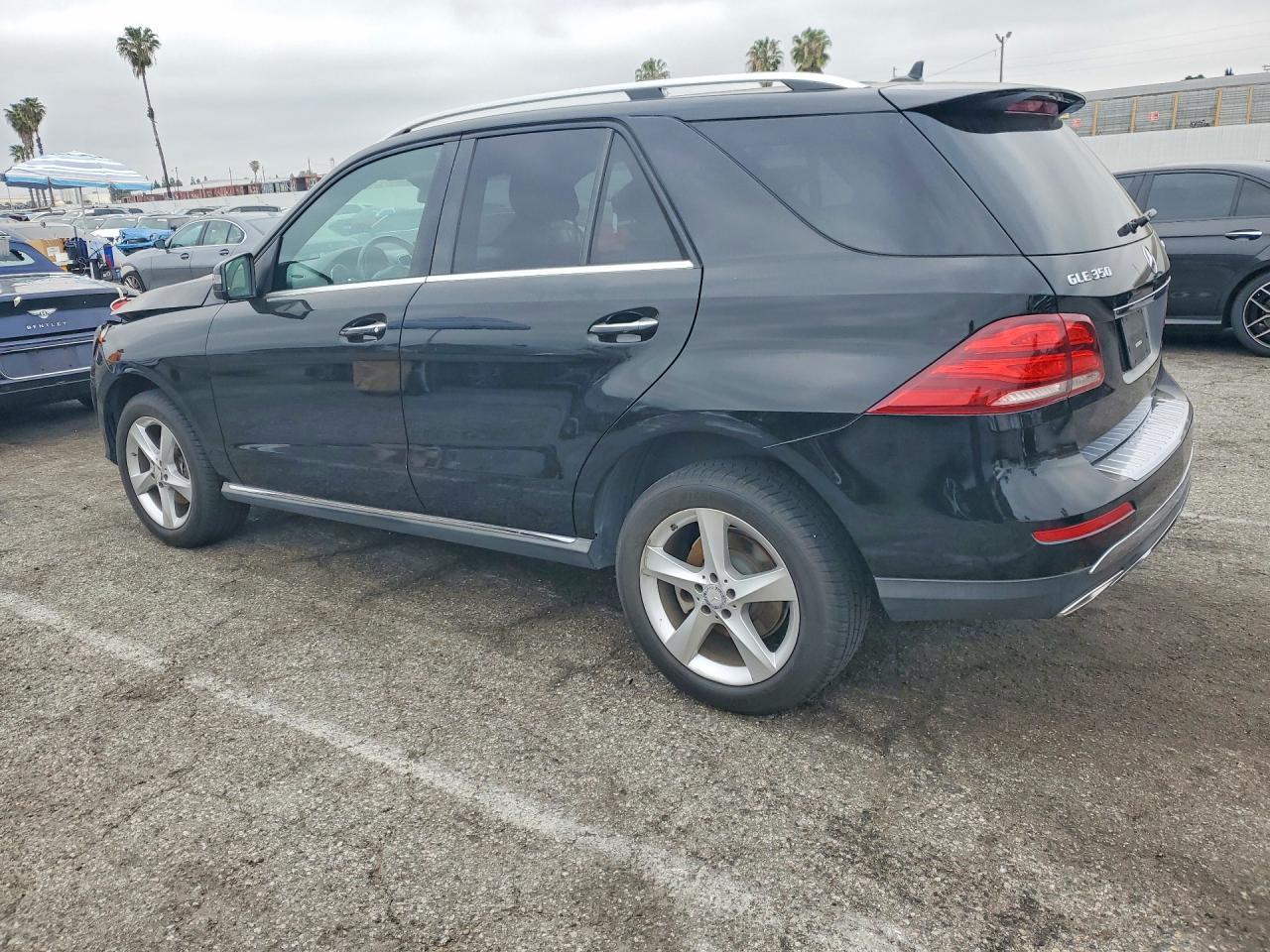 2016 Mercedes-Benz Gle 350 4Matic - Image 2