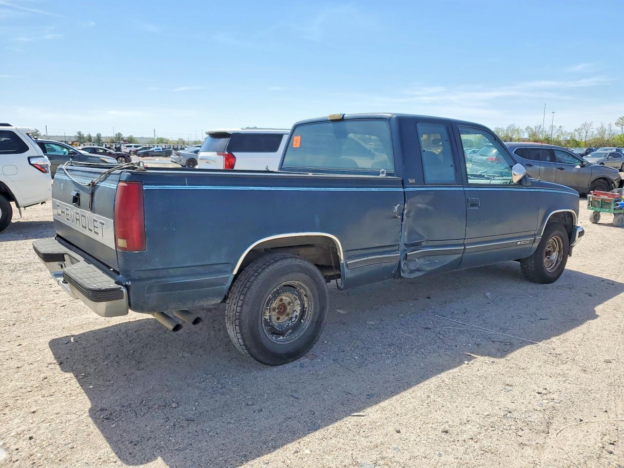 1992 Chevrolet Gmt-400 C1500 - Фото 3