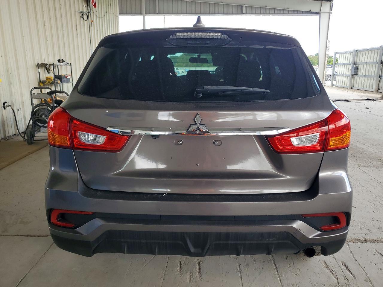 2018 Mitsubishi Outlander Sport - Image 6