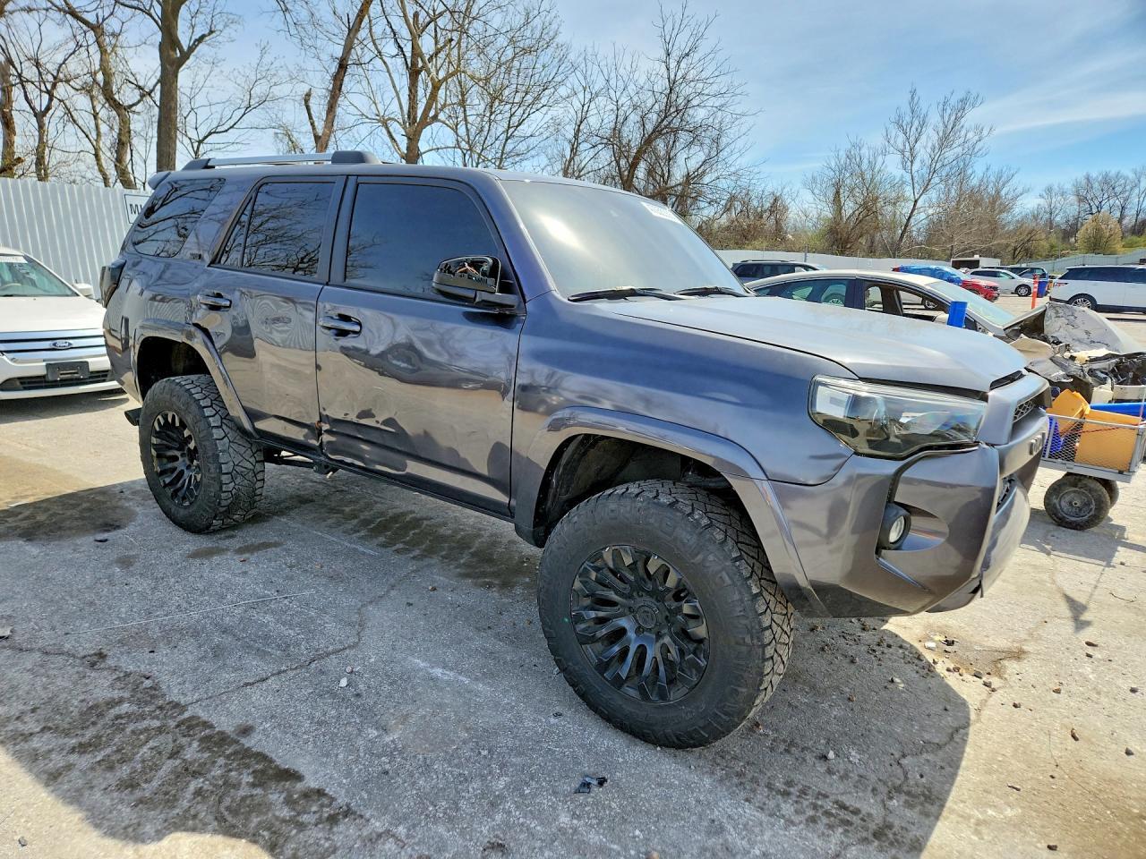 2023 Toyota 4Runner Sr5 - Фото 4