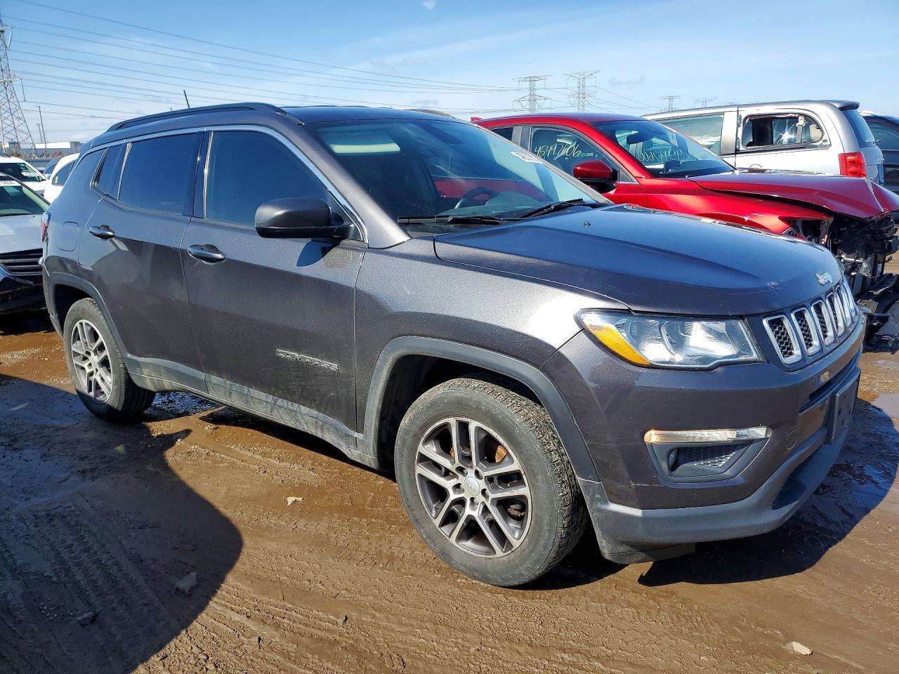 2017 Jeep Compass Latitude - Image 4