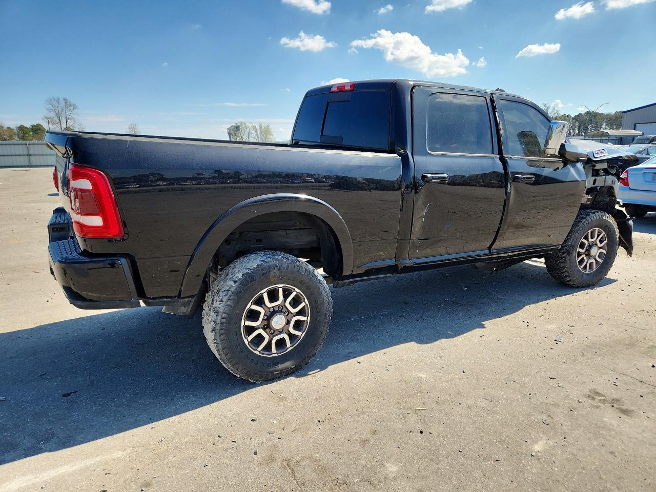 2020 Ram 2500 Laramie - Фото 3