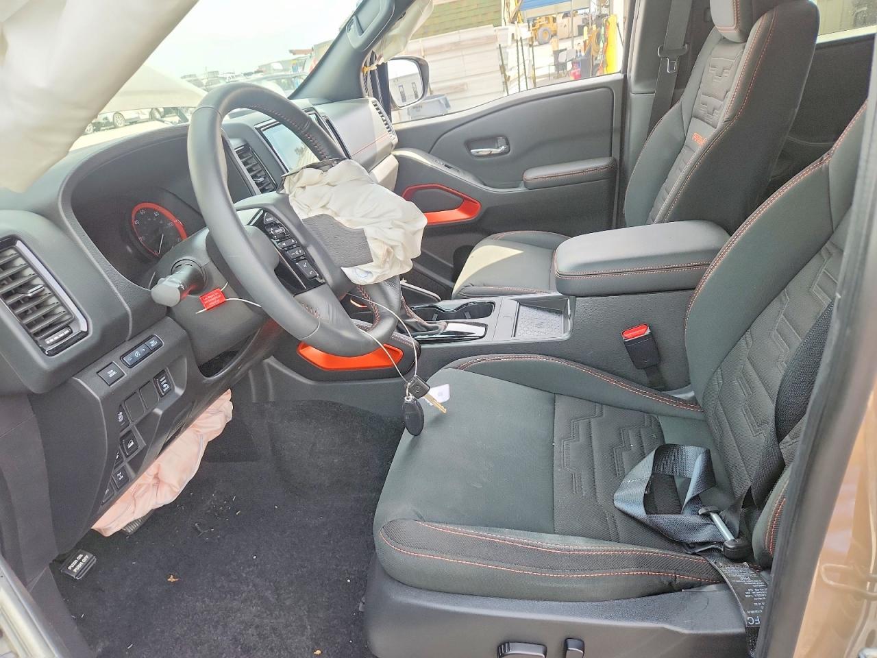 2024 Nissan Frontier Pro-4X - Фото 7