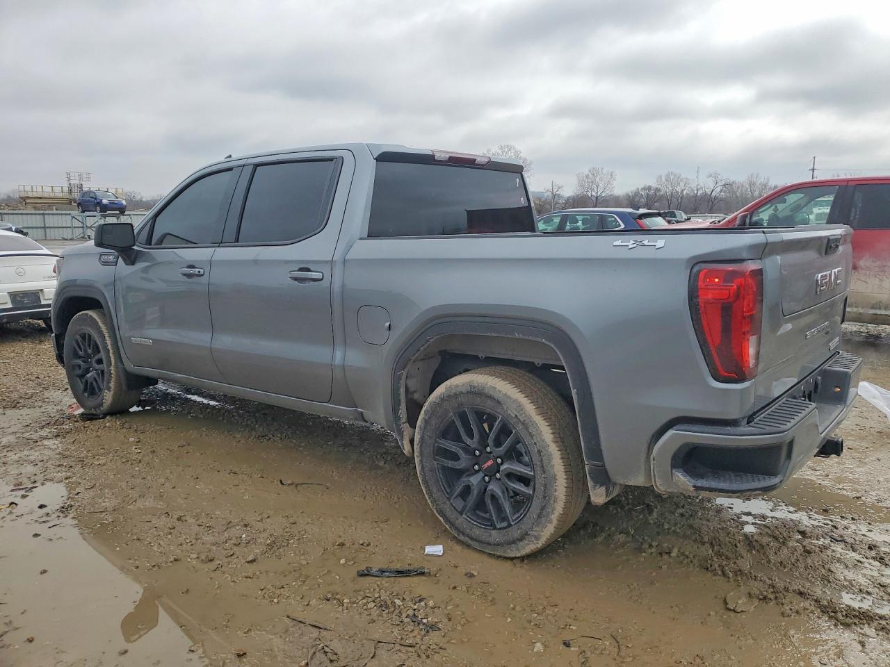 2025 GMC Sierra K1500 Elevation - Image 2