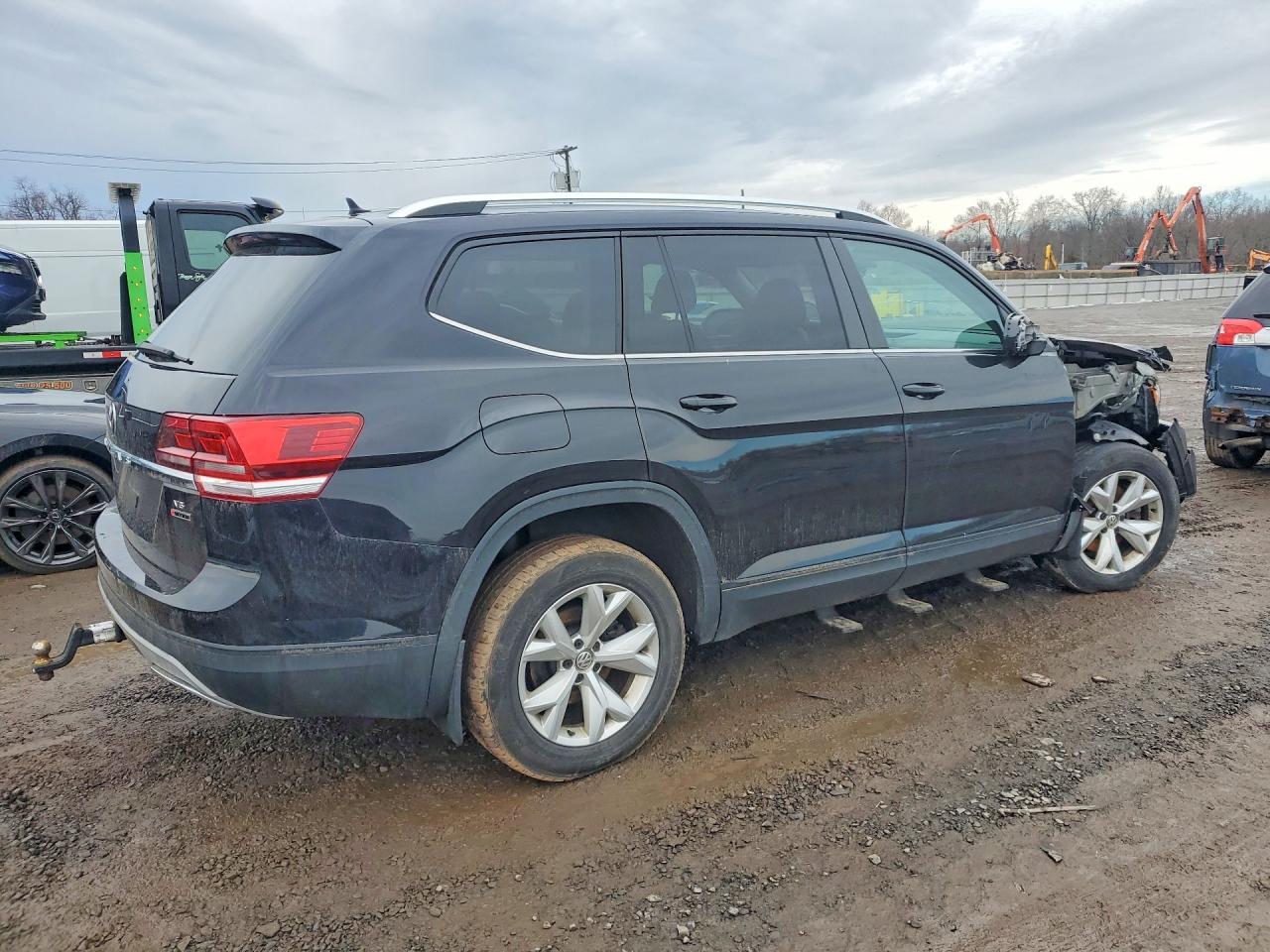 2019 Volkswagen Atlas S - Фото 3