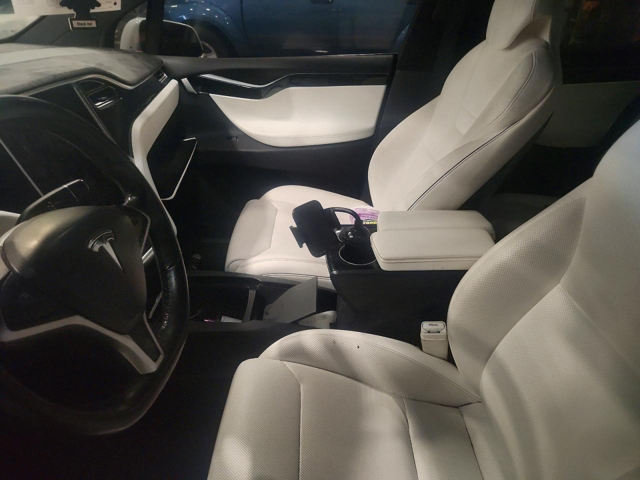 2016 Tesla Model X - Фото 7