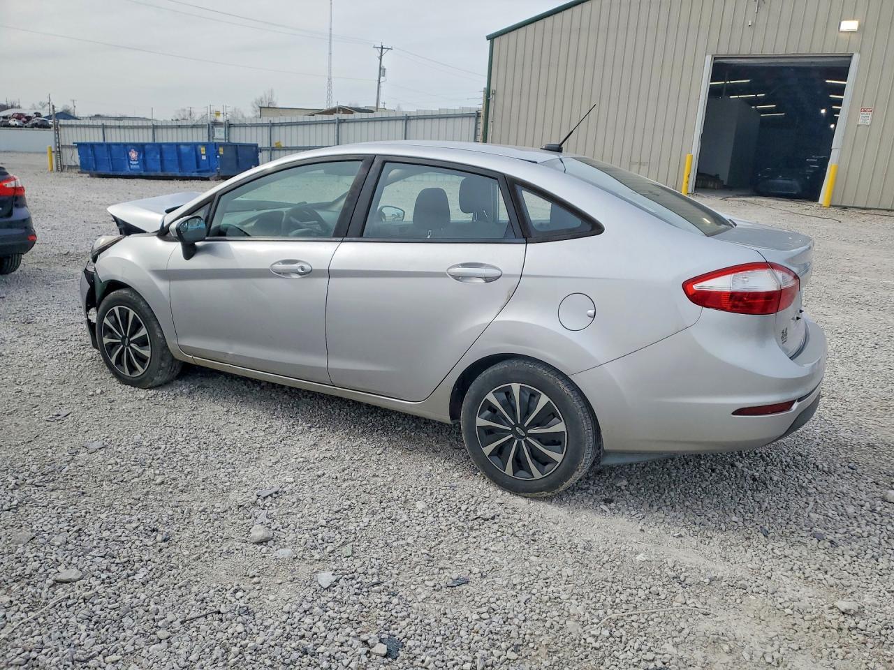 2017 Ford Fiesta S - Фото 2