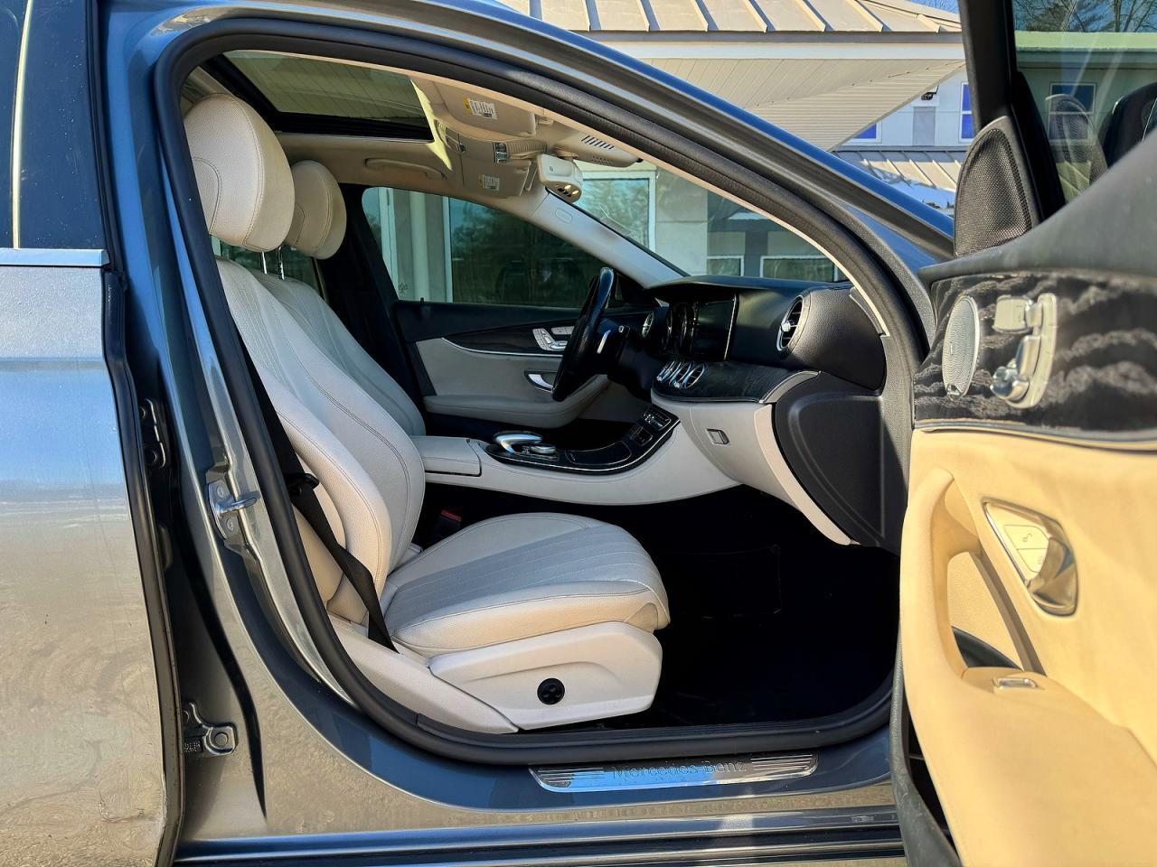 2017 Mercedes-Benz E 400 4Matic - Image 5