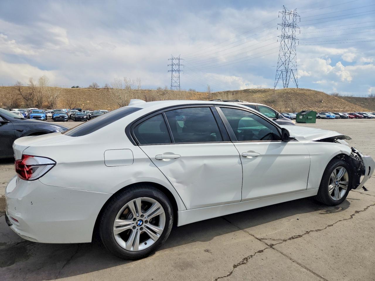 2016 BMW 328 Xi Sulev - Image 3