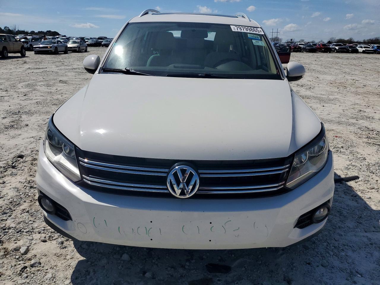 2013 Volkswagen Tiguan S - Фото 5
