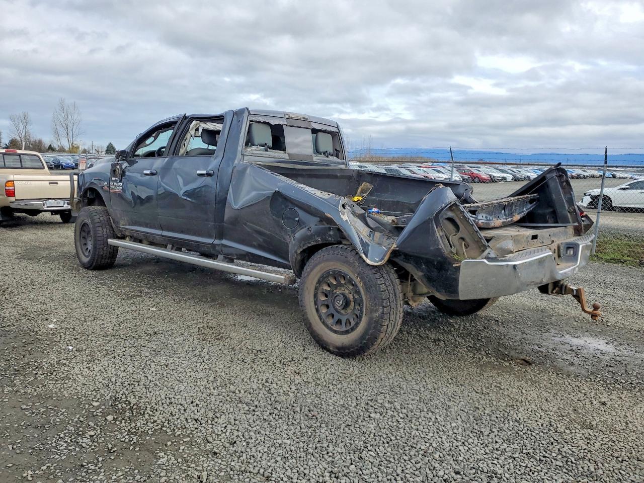 2015 Ram 2500 Slt - Image 2