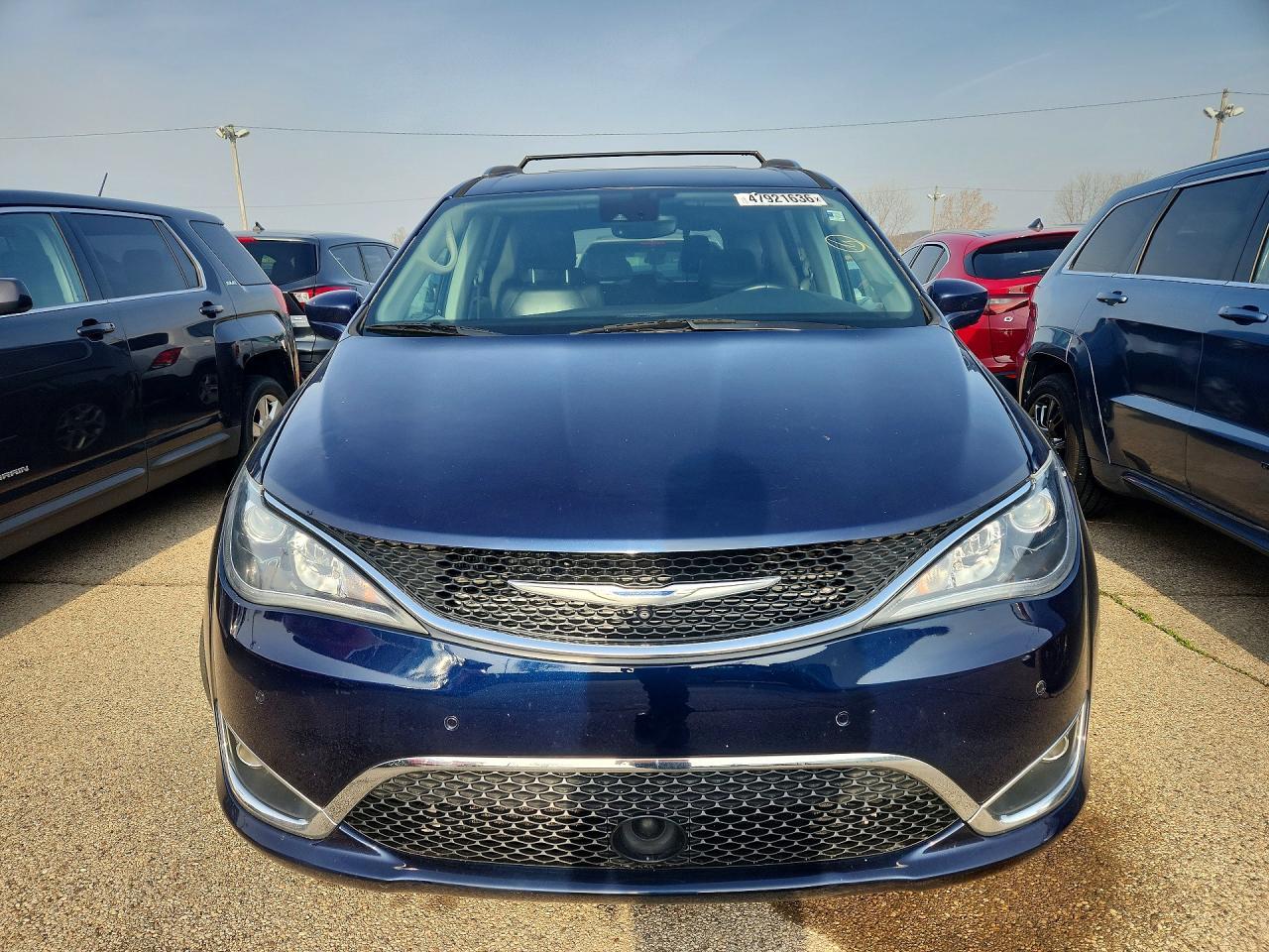 2017 Chrysler Pacifica Touring L Plus - Фото 5