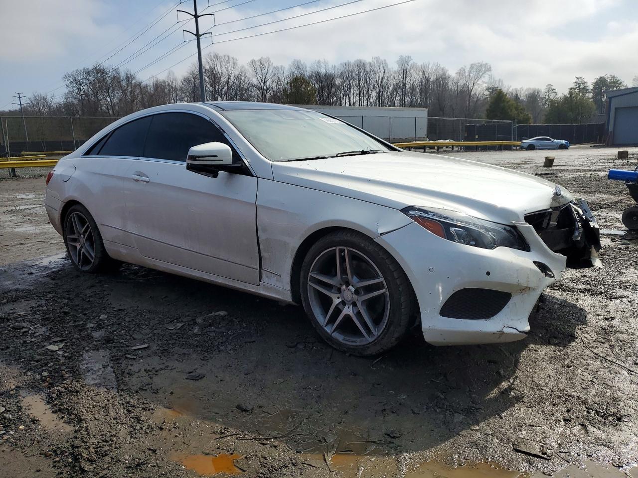 2014 Mercedes-Benz E 350 4Matic - Image 4