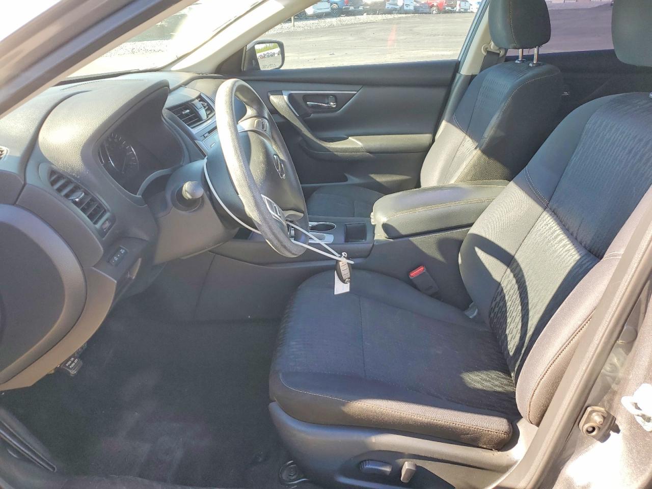 2017 Nissan Altima 2.5 S - Фото 7