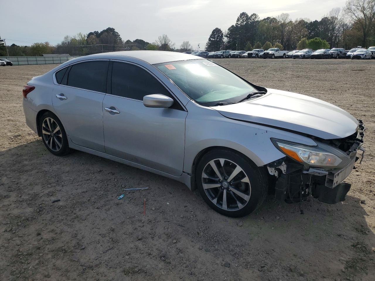 2017 Nissan Altima 2.5 - Фото 4