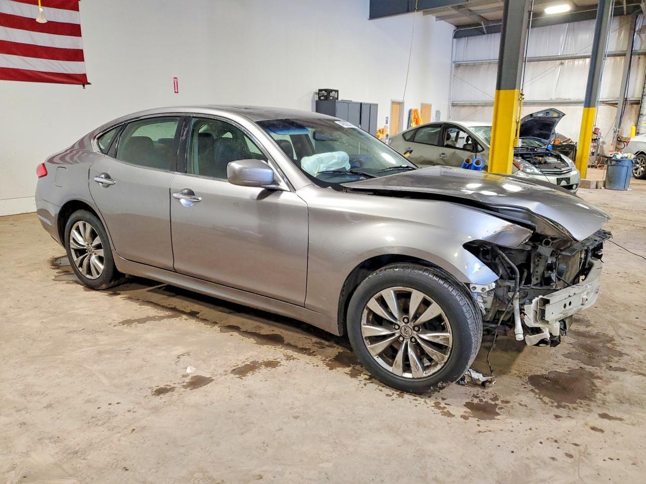 2013 Infiniti M37 X - Фото 4
